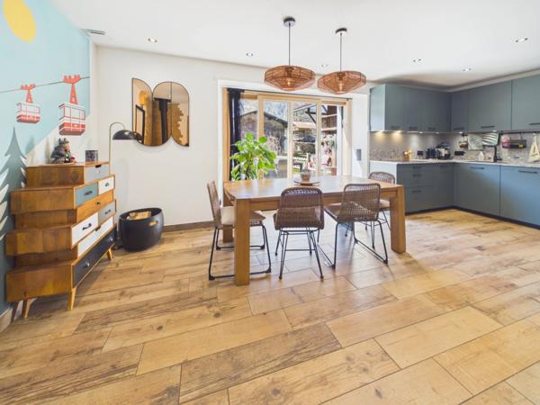 Haute Savoie (74), à vendre SAMOENS - Domaine skiable du Grand Massif - Ferme Savoyarde P4