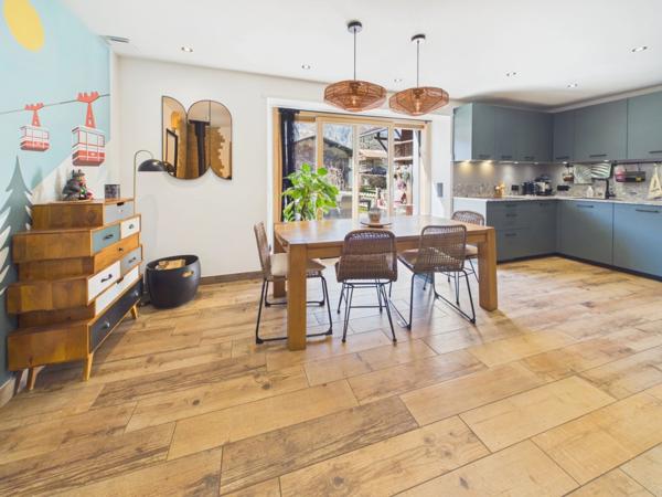 Haute Savoie (74), à vendre SAMOENS - Domaine skiable du Grand Massif - Ferme Savoyarde P4