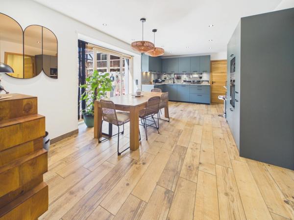 Haute Savoie (74), à vendre SAMOENS - Domaine skiable du Grand Massif - Ferme Savoyarde P4