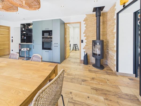 Haute Savoie (74), à vendre SAMOENS - Domaine skiable du Grand Massif - Ferme Savoyarde P4