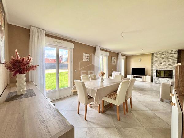 Maison PLAIN PIED Ballancourt  6 pièces 4 chambres 155 m2