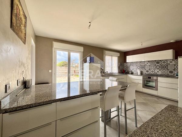 Maison PLAIN PIED Ballancourt  6 pièces 4 chambres 155 m2