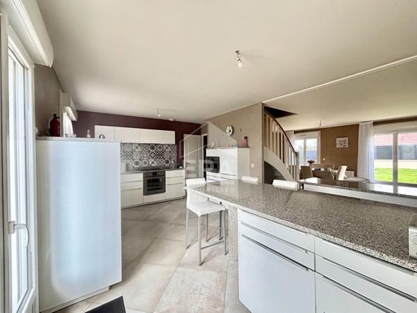 Maison PLAIN PIED Ballancourt  6 pièces 4 chambres 155 m2