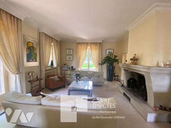 Les Notaires Associés CARRE D'@CTES VAUNAGE vous proposent un bien Rare à la vente sur la commu...