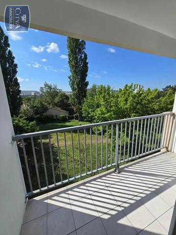 Appartement à louer 4 pièces 67.5m²