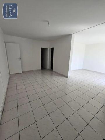 Appartement à louer 4 pièces 67.5m²