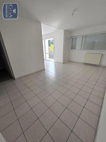 Appartement à louer 4 pièces 67.5m²