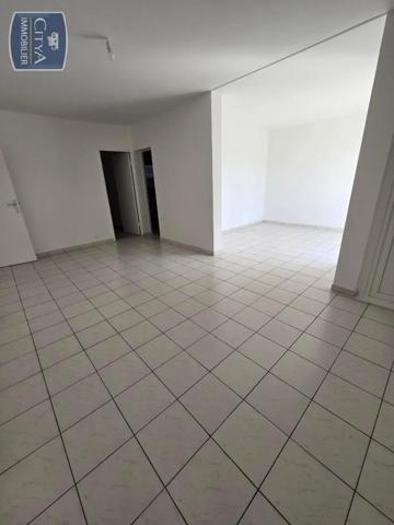 Appartement à louer 4 pièces 67.5m²