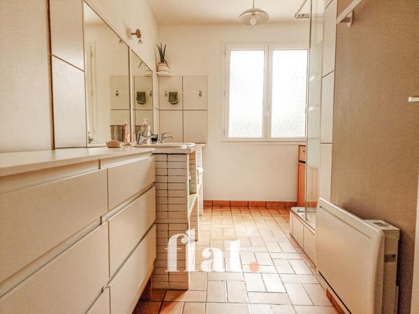 MAISON INDIVIDUELLE CHENE-PORTILLON / 110 m2 / 3 CHAMBRES / SOUS-SOL COMPLET