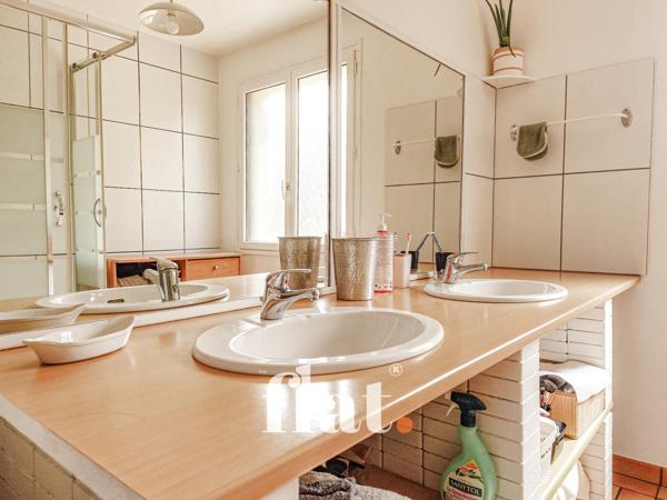 MAISON INDIVIDUELLE CHENE-PORTILLON / 110 m2 / 3 CHAMBRES / SOUS-SOL COMPLET