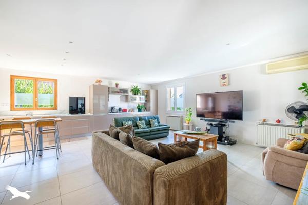 Maison à vendre 499 200 € Décines-Charpieu 5 p 156 m² DPE D