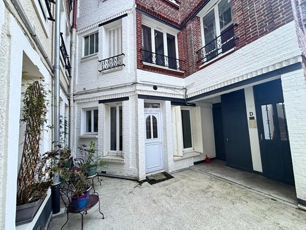 Appartement Saint Ouen L Aumone BORDS D'OISE 2 pièce(s) 32.32 m2 €118 500 ** - Référence 11204