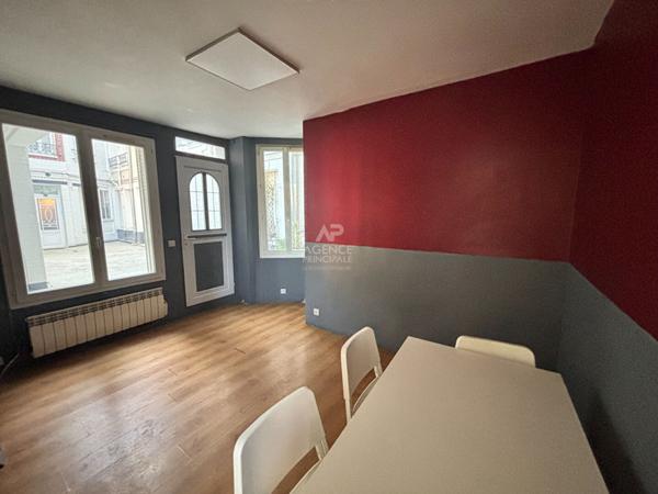 Appartement Saint Ouen L Aumone BORDS D'OISE 2 pièce(s) 32.32 m2 €118 500 ** - Référence 11204