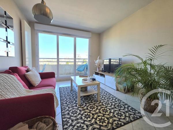 Appartement T2 à vendre  2 pièces - 49 m 2   VILLEURBANNE  - 69