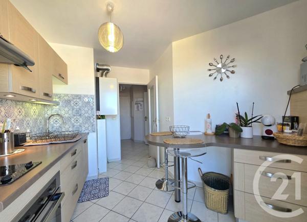 Appartement T2 à vendre  2 pièces - 49 m 2   VILLEURBANNE  - 69