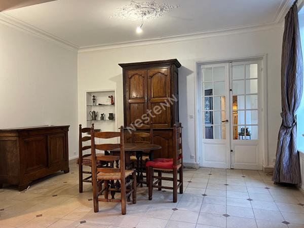 Maison de ville familiale de 8 pièces de 195m2 avec jardin et terrasse