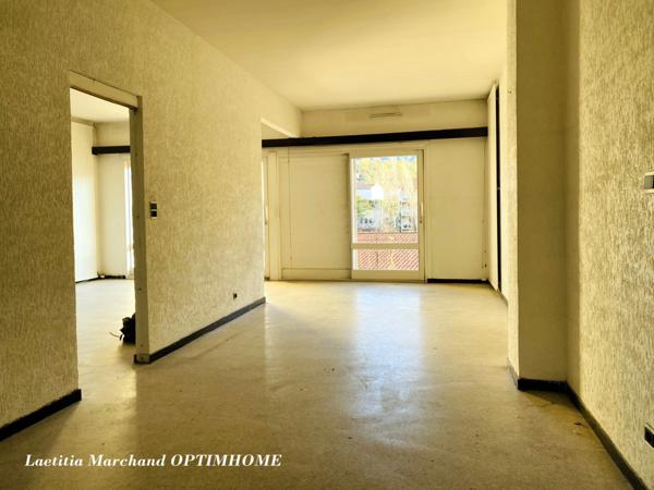 Grand appartement avec terrasses PRADES (66)