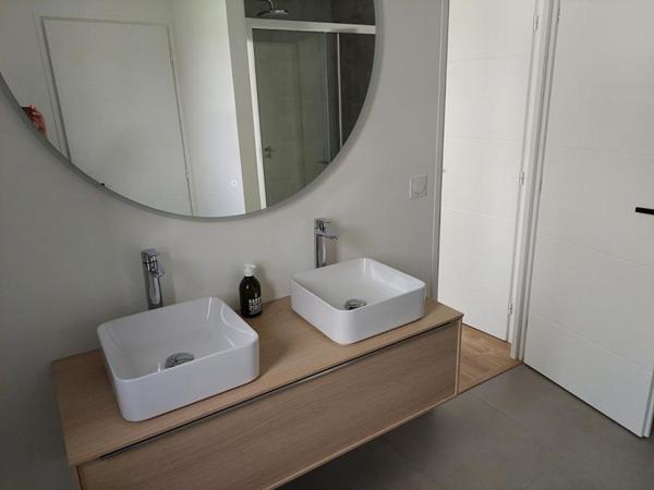 Maison  6 pièce(s) 193 m2