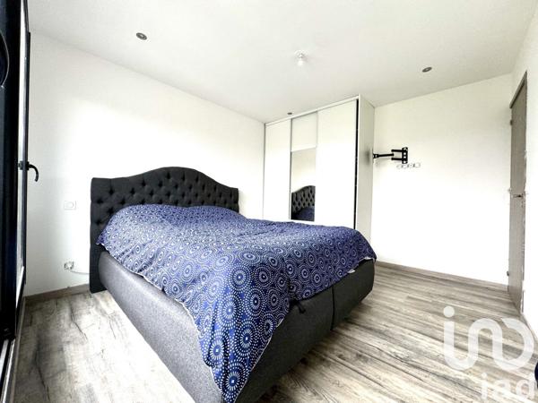 Maison 8 pièces de 182 m² à Noyal-Châtillon-sur-Seiche (35230)