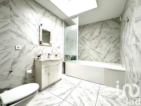 Maison 8 pièces de 182 m² à Noyal-Châtillon-sur-Seiche (35230)