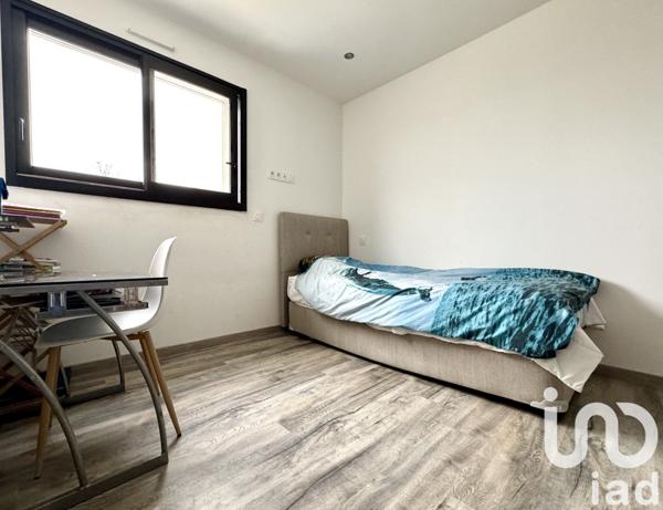 Maison 8 pièces de 182 m² à Noyal-Châtillon-sur-Seiche (35230)