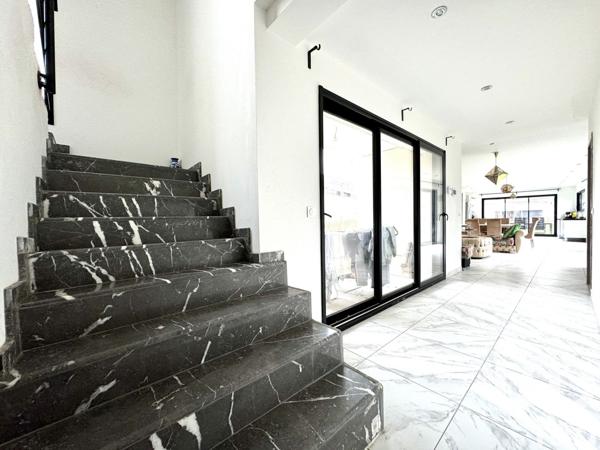 Maison 8 pièces de 182 m² à Noyal-Châtillon-sur-Seiche (35230)