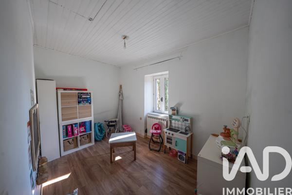 Maison à vendre 9 pièces 229,45 m² Lachapelle-sous-Aubenas