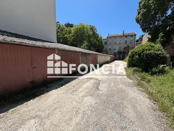 Location Parking - 74 RUE FAVENTINES Valence 26000