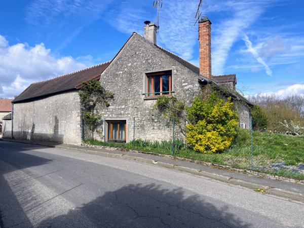 La Ferté-Alais (91590) Maison 136 m², 5 chambres, garage +grange, 760 m² de terrain.