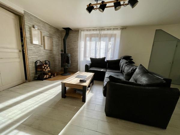 La Ferté-Alais (91590) Maison 136 m², 5 chambres, garage +grange, 760 m² de terrain.