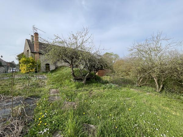 La Ferté-Alais (91590) Maison 136 m², 5 chambres, garage +grange, 760 m² de terrain.