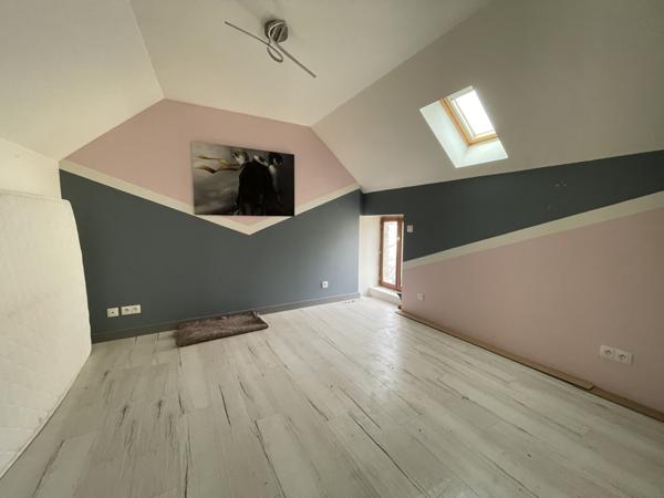 La Ferté-Alais (91590) Maison 136 m², 5 chambres, garage +grange, 760 m² de terrain.