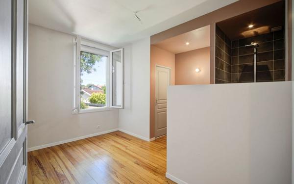 Appartement à vendre    5 pièces • 145 m2 Toulouse