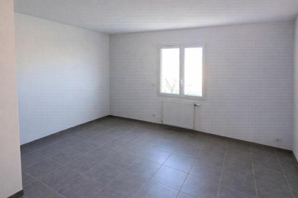 MAISON RECENTE 4 CHAMBRES + 1 BUREAU à 319 000 EUROS