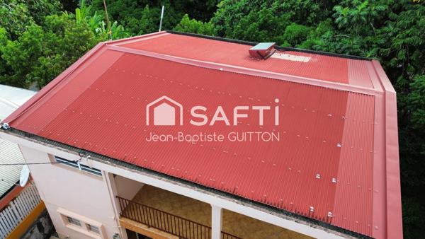 Maison familiale au cœur du bourg avec terrasse