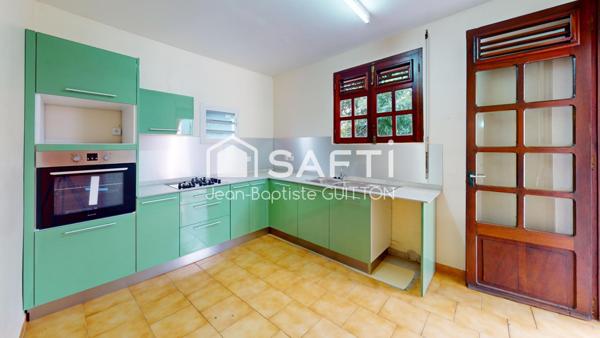 Maison familiale au cœur du bourg avec terrasse