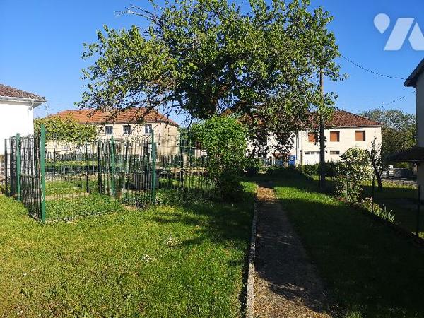 Ancerville, pavillon cossu F6 sur sous-sol total