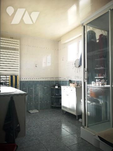 Ancerville, pavillon cossu F6 sur sous-sol total