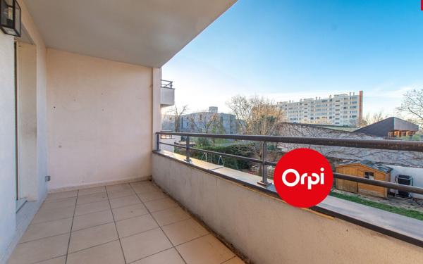Appartement à vendre    3 pièces • 69 m2 Saint-Priest