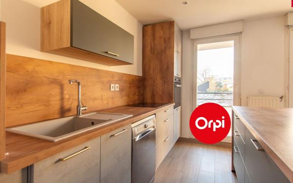 Appartement à vendre    3 pièces • 69 m2 Saint-Priest