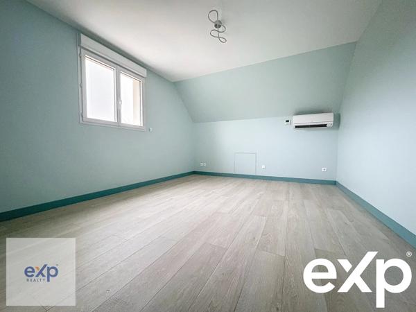 Maison : 10 pièces : sept chambres : 240 m² : 9961 m² de terrain