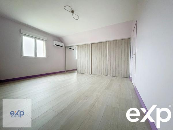 Maison : 10 pièces : sept chambres : 240 m² : 9961 m² de terrain