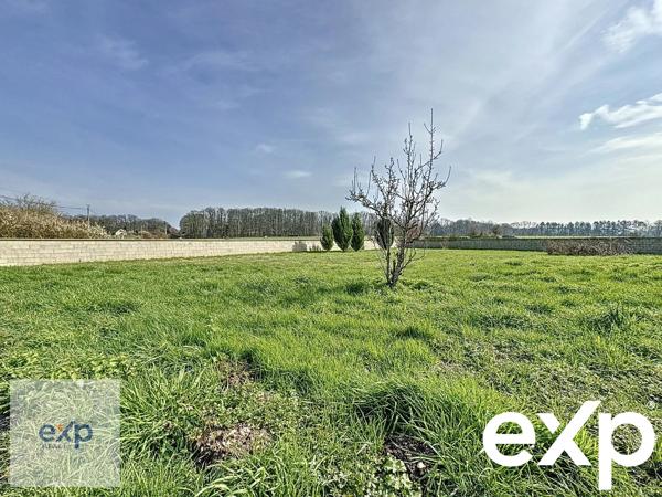 Maison : 10 pièces : sept chambres : 240 m² : 9961 m² de terrain