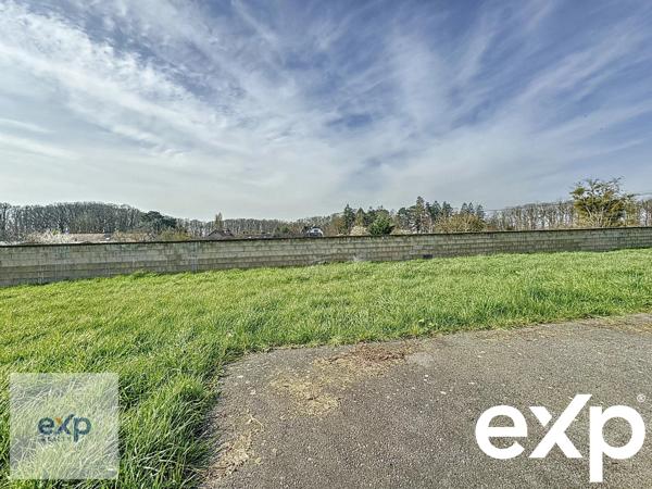 Maison : 10 pièces : sept chambres : 240 m² : 9961 m² de terrain