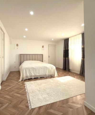 Maison Noyon 4 pièce(s) 135 m2 - Sous-sol - Terrain 790m²