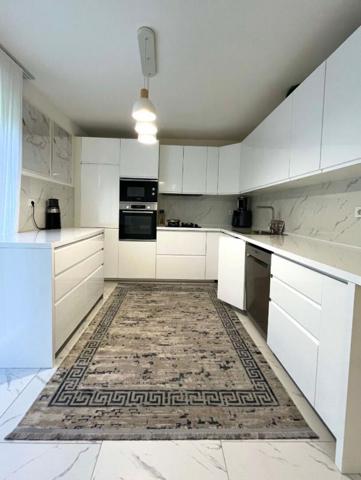 Maison Noyon 4 pièce(s) 135 m2 - Sous-sol - Terrain 790m²