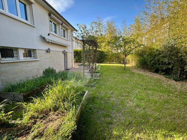 Maison Acheres 6 pièce(s) 115 m2 €380 000 ** - Référence 9157