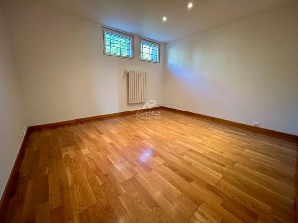 Maison Acheres 6 pièce(s) 115 m2 €380 000 ** - Référence 9157