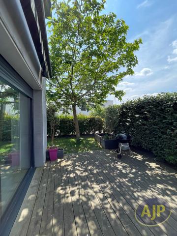 Maison à louer Saint Herblain : 6 pièces, 163m² avec 5 chambre(s) à 1 830€ - AJP Immobilier Saint Herblain