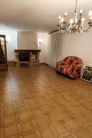 À vendre – Charmante maison provençale avec fort potentiel et grand terrain !